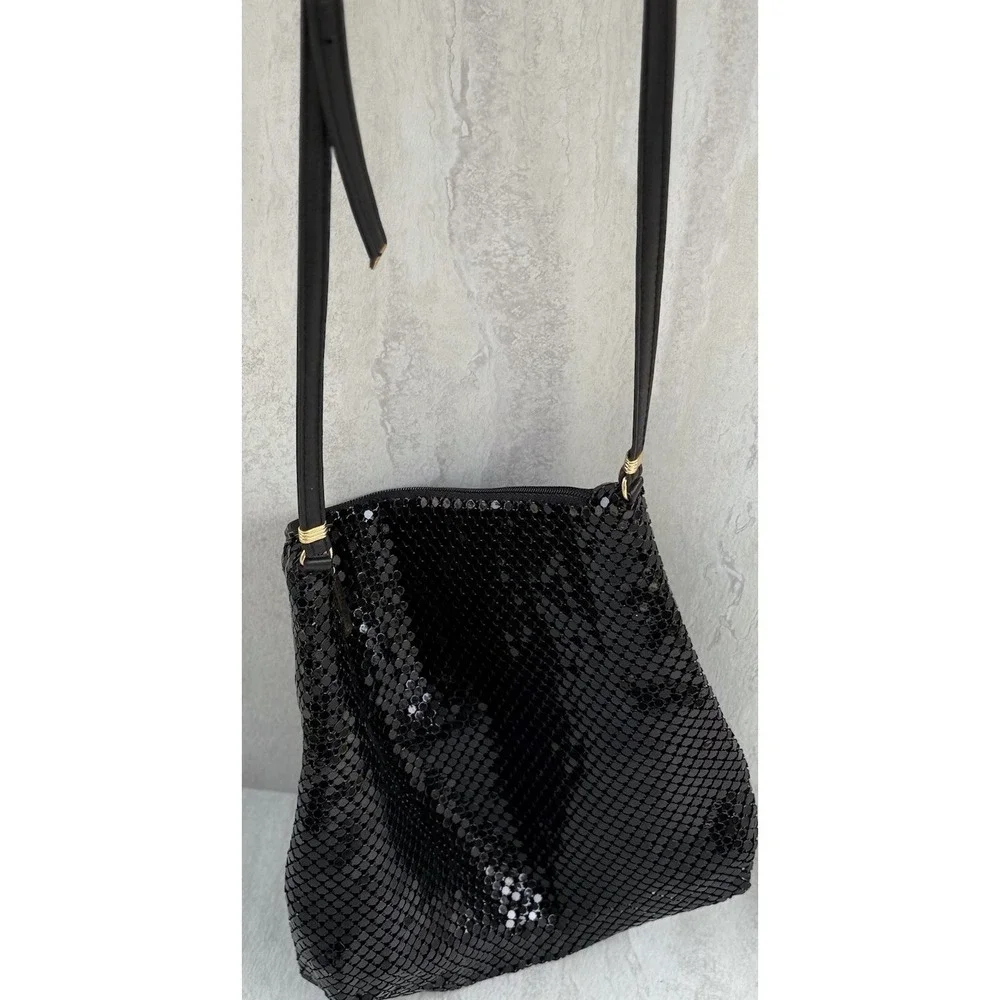 VTG Whiting & Davis International Black Metal Mesh Zip Purse Shoulder Bag‎ #668